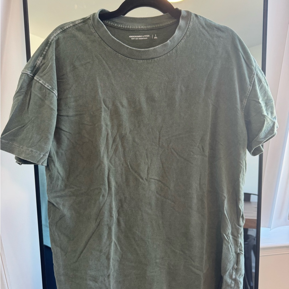 Abercrombie & Fitch Olive Short Sleeve Tee